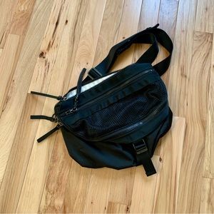 Lululemon Fanny Bag